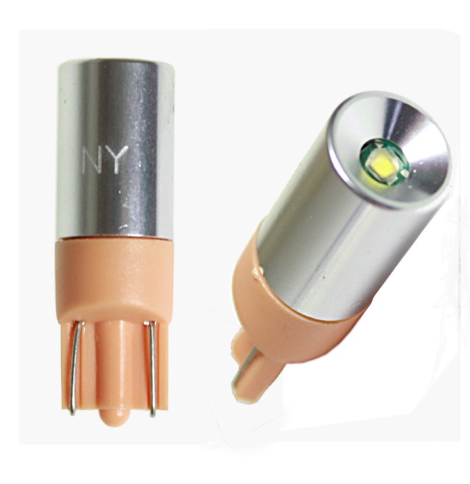 Лампа габарит. 12V W5W T10 1 SMD без цок. W2.1x9.5d CANBUS