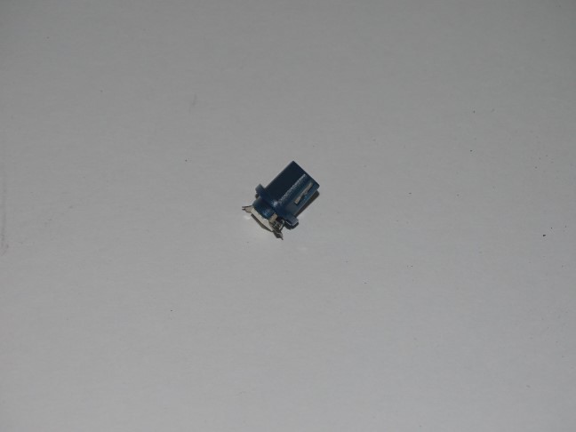 Лампа щитка пр. 12V W1.2W T5 1 SMD без цок. /синяя/ с патрон. P8.5d