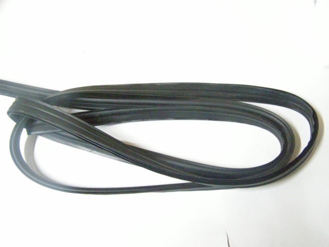 Уплотнитель двери /2123/ 4 шт (L= 3575мм)