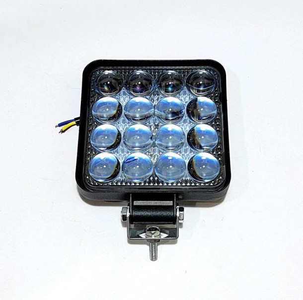 Фара светодиодная дополнительная 16 LED 3D линзы 12-24V (квадрат) 106*120*35 дальний