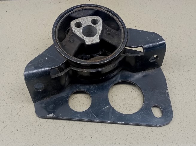 Подушка двигателя Daewoo Matiz перед. правая до 2002 г. -D- арт:96314473