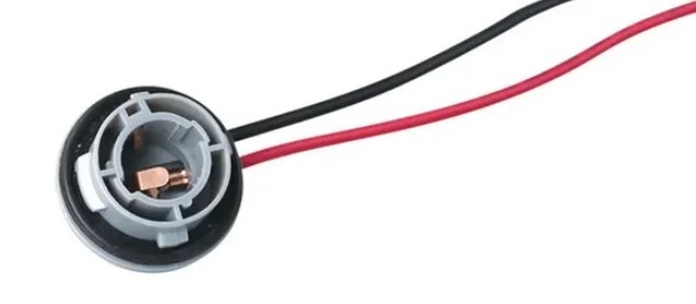 Патрон под лампу P21W S25 BAU15s (тип 7) прямой, пластик -D- арт:AECC176